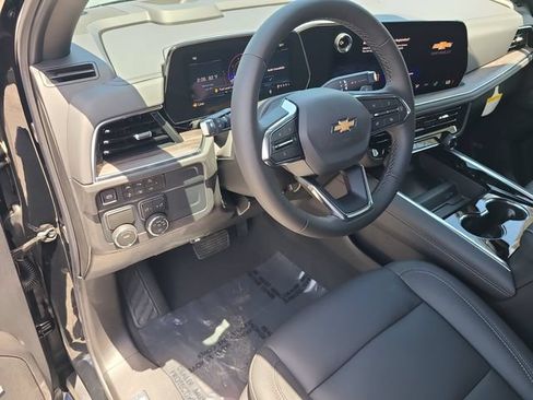 New 2026 Chevrolet Suburban LT w/ Comfort Package RWD image 22
