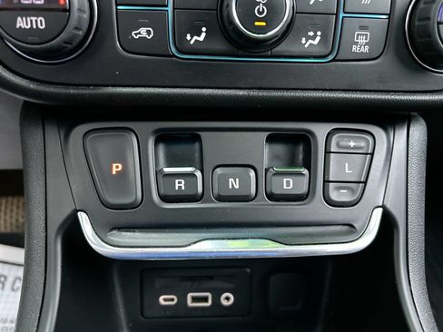 Used 2020 GMC Terrain SLT w/ Preferred Package AWD/4WD image 19