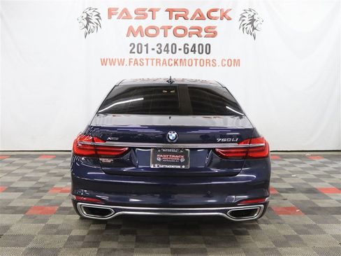 Used 2018 BMW 750Li xDrive w/ Executive Package image 5