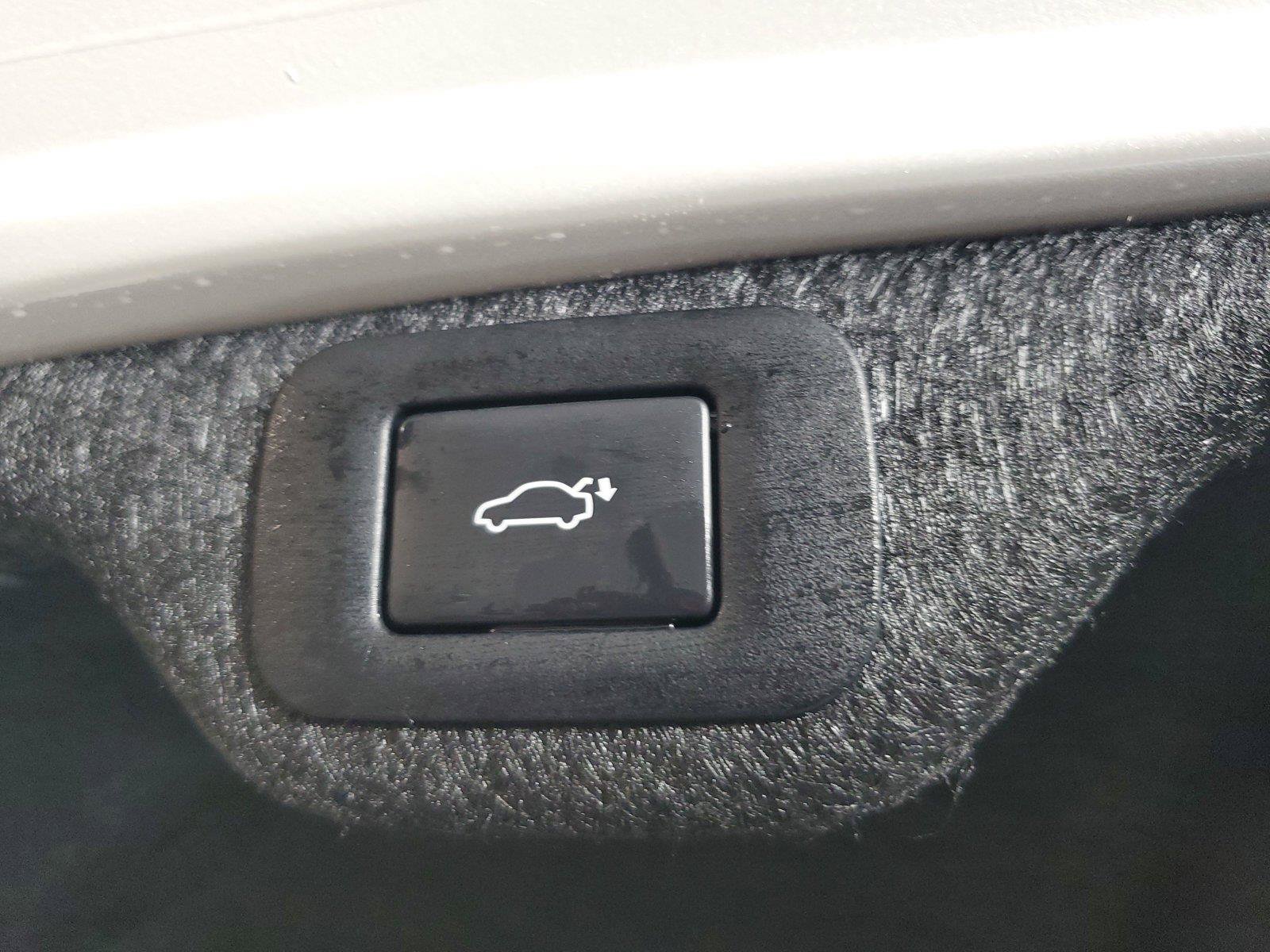 Used 2024 Lexus ES 350 w/ Premium Package FWD image 9