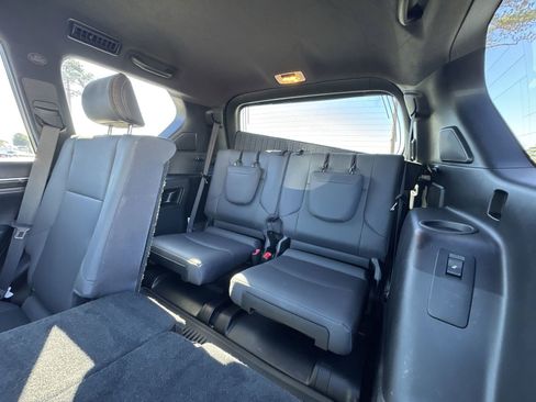 Used 2023 Lexus GX 460 Premium w/ Premium Plus Package image 31