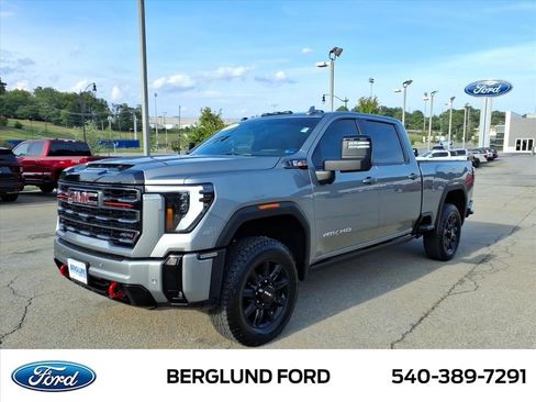 Used 2026 GMC Sierra 2500 AT4 w/ AT4 Premium Plus Package AWD/4WD image 9