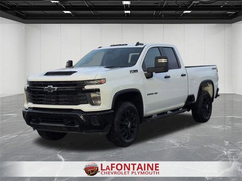Certified 2025 Chevrolet Silverado 2500 Custom w/ Custom Value Package image 4