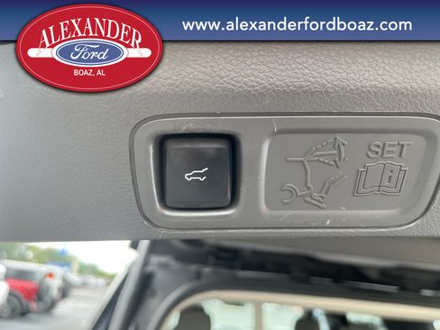 Used 2019 Ford Expedition Limited w/ Equipment Group 302A RWD image 21