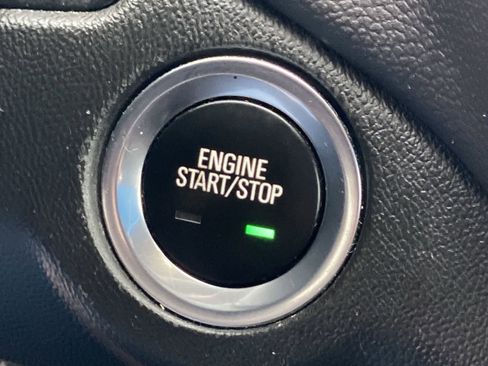 Used 2022 Chevrolet Equinox LT image 31