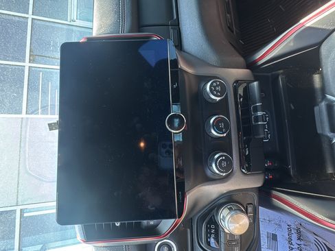 Used 2019 RAM 1500 Rebel AWD/4WD image 16