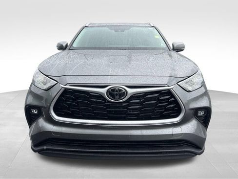 New 2026 Toyota Highlander XLE AWD/4WD image 8