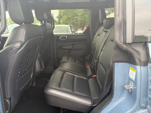 Used 2025 Ford Bronco Badlands AWD/4WD image 11