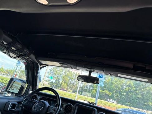 Used 2021 Jeep Gladiator Sport AWD/4WD image 26