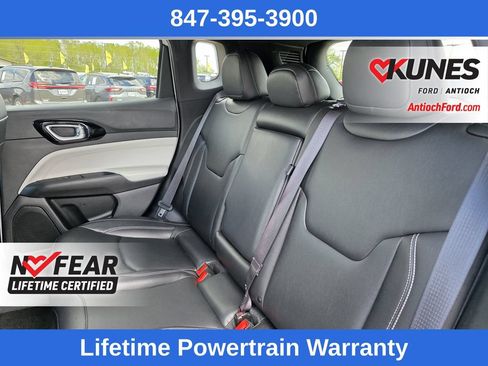Used 2025 Jeep Compass Limited AWD/4WD image 19
