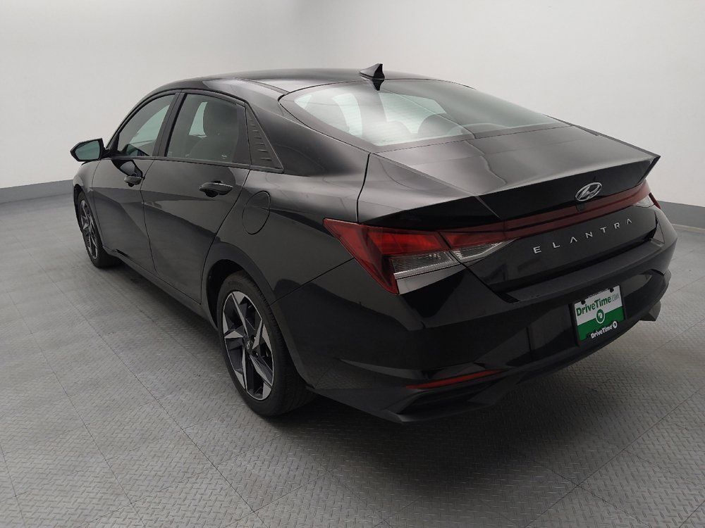 Used 2023 Hyundai Elantra SEL w/ Convenience Package FWD image 6