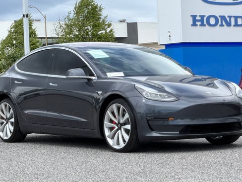 Used 2018 Tesla Model 3 Performance image 6