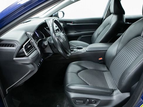 Used 2023 Toyota Camry SE image 16