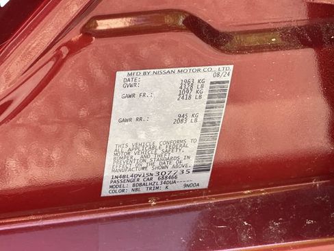 Certified 2025 Nissan Altima 2.5 SV FWD image 35