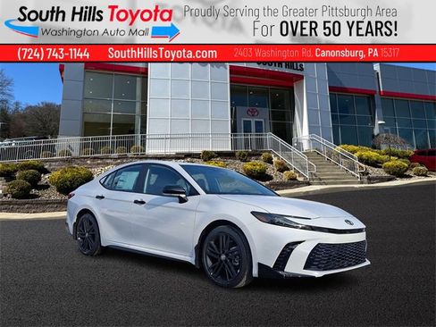 New 2026 Toyota Camry SE Nightshade image 1