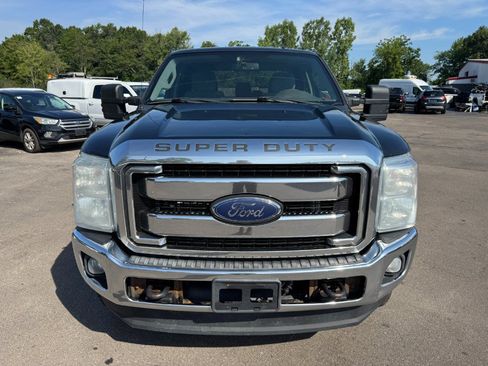 Used 2015 Ford F250 XLT w/ Camper Package AWD/4WD image 8