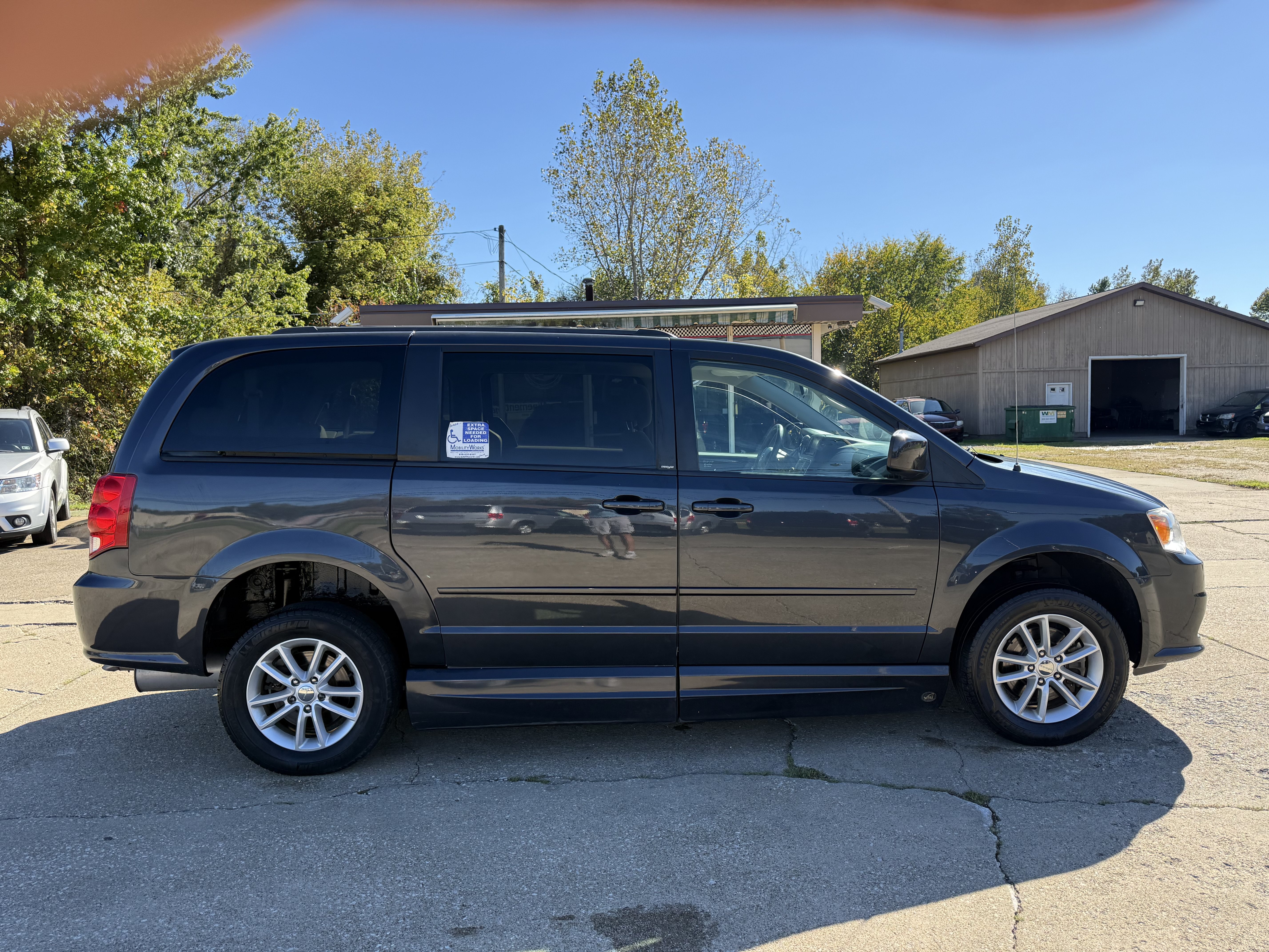 Used 2013 Dodge Grand Caravan SXT FWD image 7