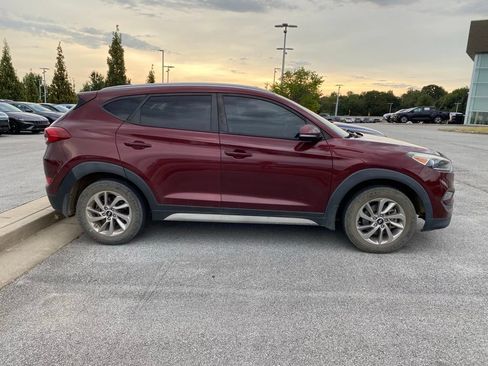 Used 2017 Hyundai Tucson SE Plus FWD image 4