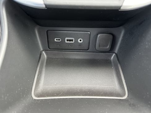 Used 2024 GMC Terrain SLE image 14