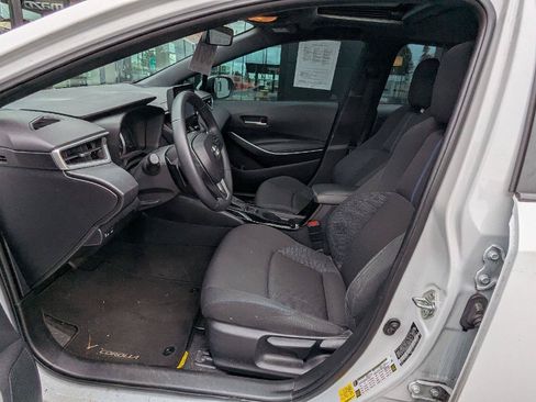 Used 2022 Toyota Corolla SE w/ SE Premium Package FWD image 14