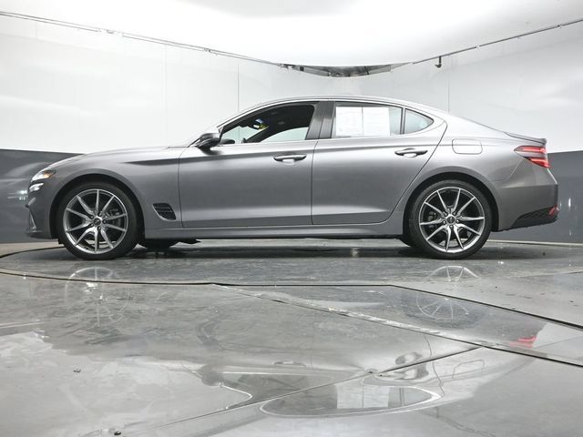 Used 2023 Genesis G70 2.0T RWD image 34