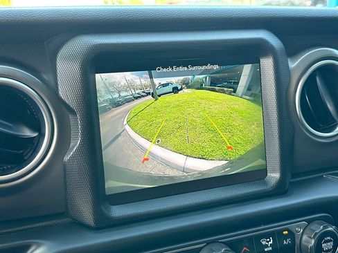 Used 2023 Jeep Wrangler Unlimited Rubicon 4xe w/ Cold Weather Group image 15