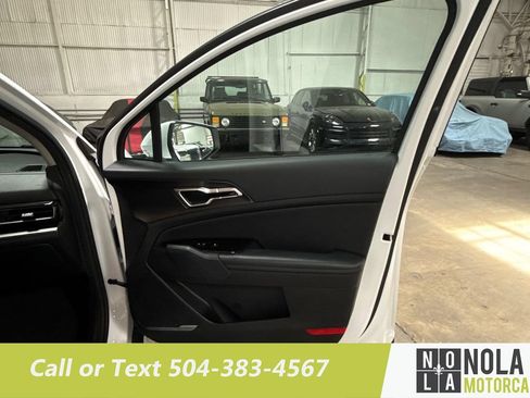 Used 2023 Kia Sportage EX FWD image 30