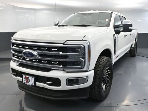 Used 2024 Ford F350 Platinum AWD/4WD image 12