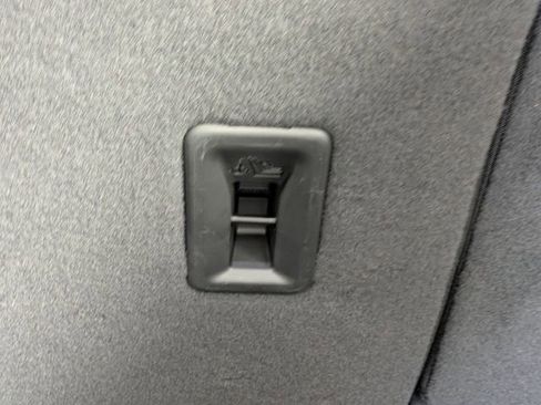 Certified 2024 Chevrolet Equinox LT FWD image 29