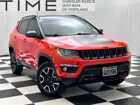 Used 2021 Jeep Compass Trailhawk w/ Convenience Group AWD/4WD image 1