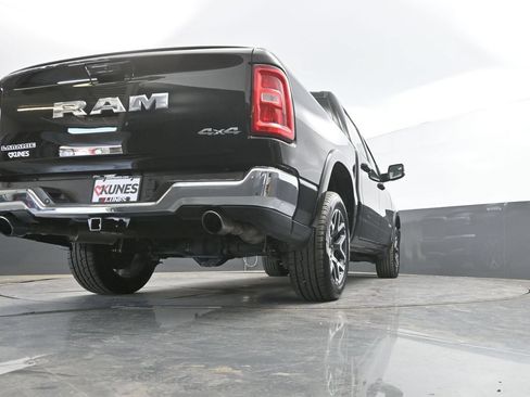 Used 2025 RAM 1500 Laramie AWD/4WD image 41