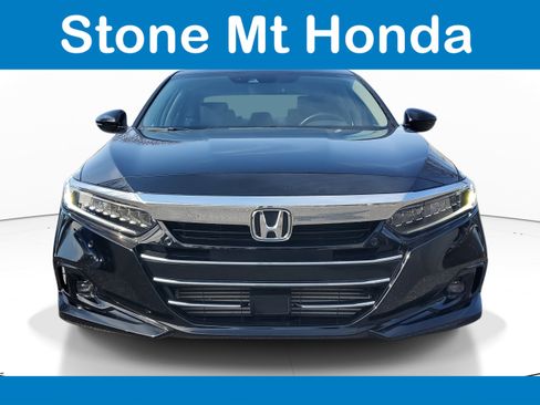 Used 2022 Honda Accord Touring image 2