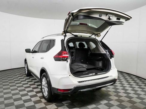 Used 2020 Nissan Rogue S w/ Special Edition Package FWD image 29