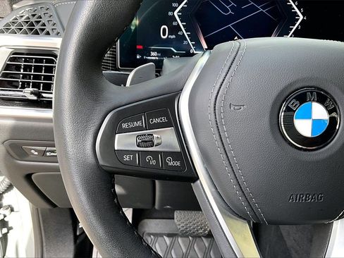 Used 2025 BMW X5 xDrive40i w/ M Sport Package image 10