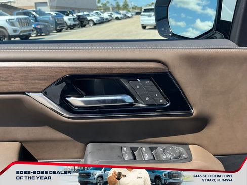 New 2026 GMC Yukon XL Denali Ultimate AWD/4WD image 23