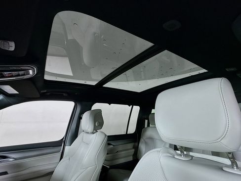 New 2026 Jeep Grand Wagoneer L Limited AWD/4WD image 23