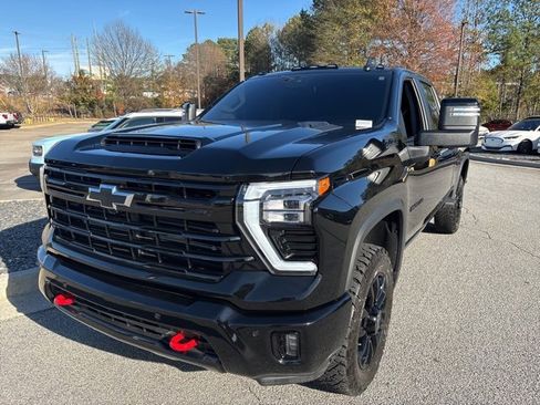 Used 2025 Chevrolet Silverado 2500 LT w/ Trail Boss Package image 4