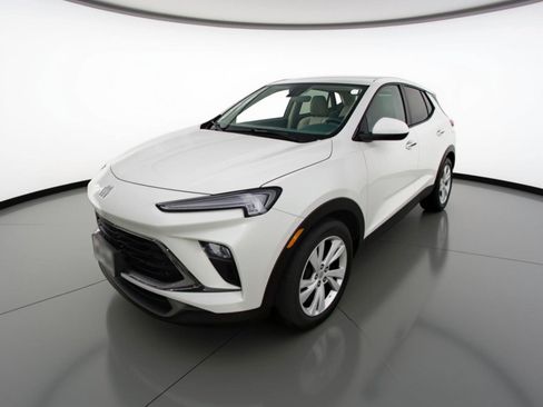 Used 2025 Buick Encore GX Preferred FWD image 3