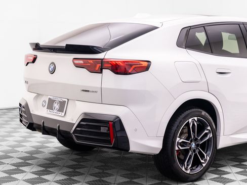 Used 2026 BMW X2 xDrive28i w/ Technology Package AWD/4WD image 37