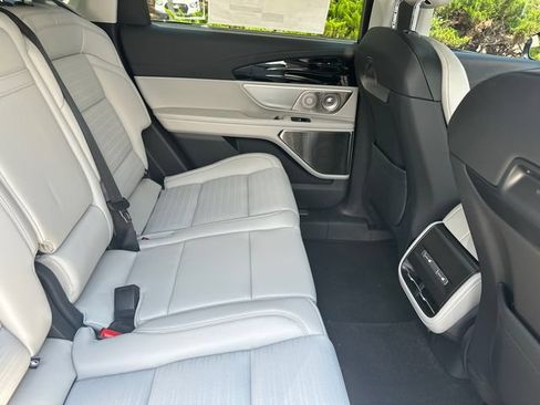 New 2026 Lincoln Nautilus Reserve AWD/4WD image 15