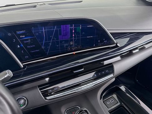 Used 2023 Cadillac Escalade ESV V image 20