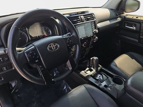 Used 2021 Toyota 4Runner Venture w/ Moonroof Package AWD/4WD image 18