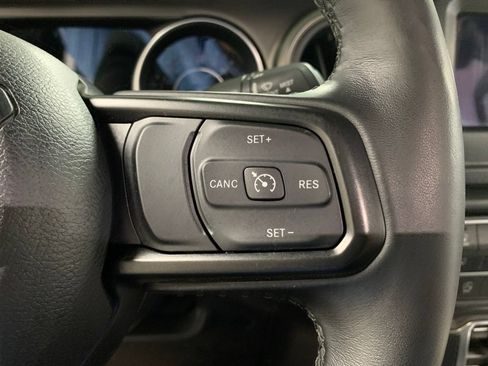 Used 2022 Jeep Wrangler Unlimited Sport AWD/4WD image 22