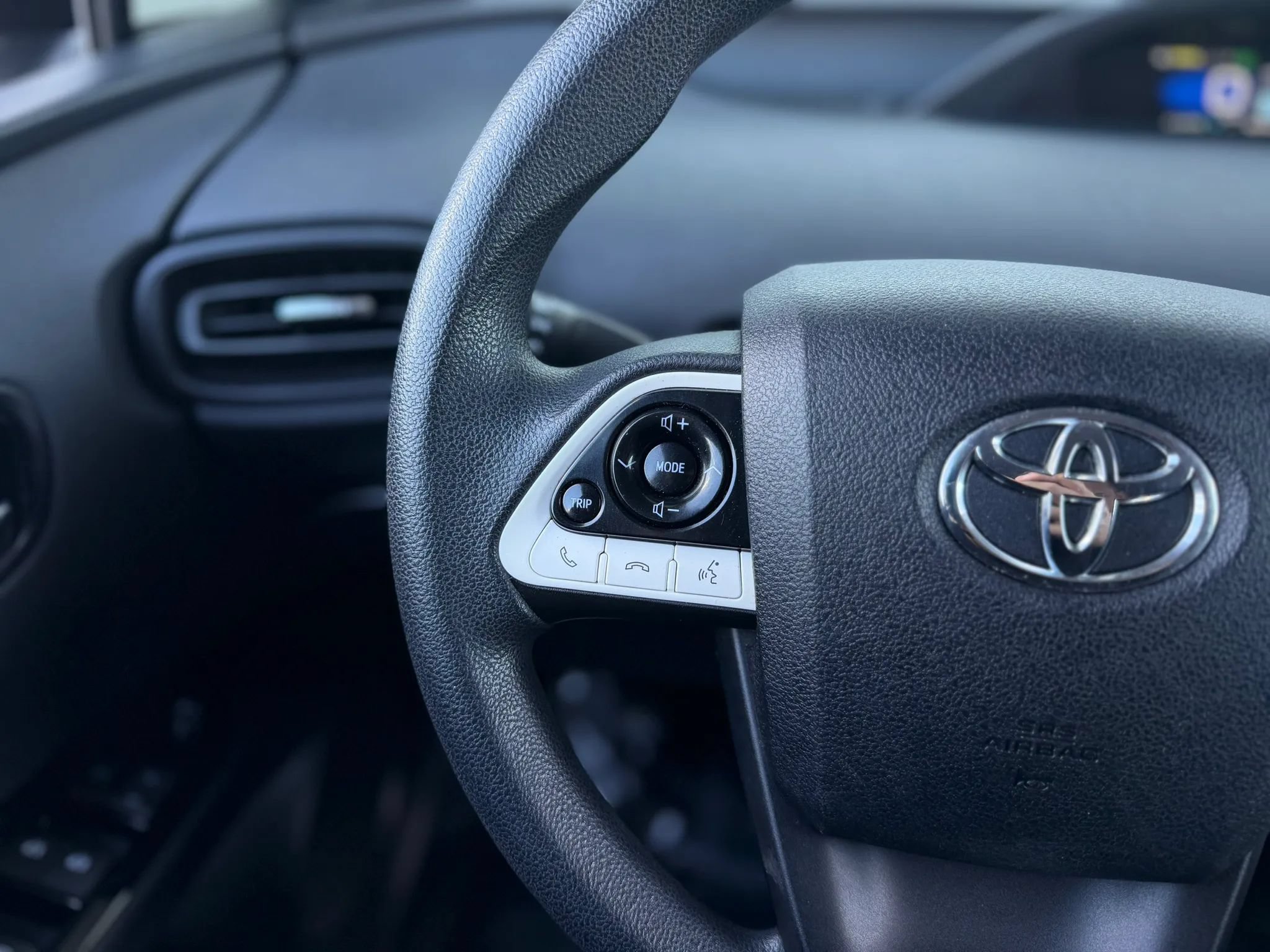 Used 2016 Toyota Prius Two w/ Preferred Accessory Package FWD image 23