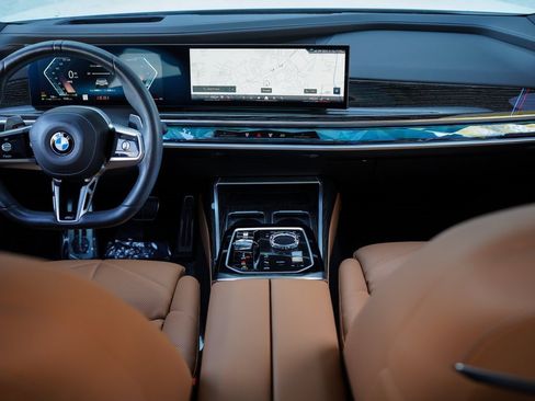 Used 2023 BMW 740i w/ Parking Assistance Package image 20