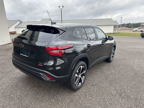 Used 2024 Chevrolet Trax RS image 7