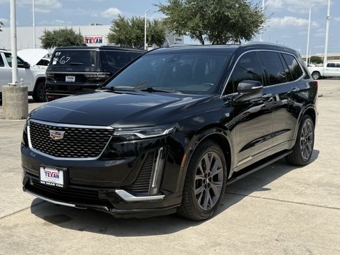 Used 2020 Cadillac XT6 Premium Luxury FWD image 9