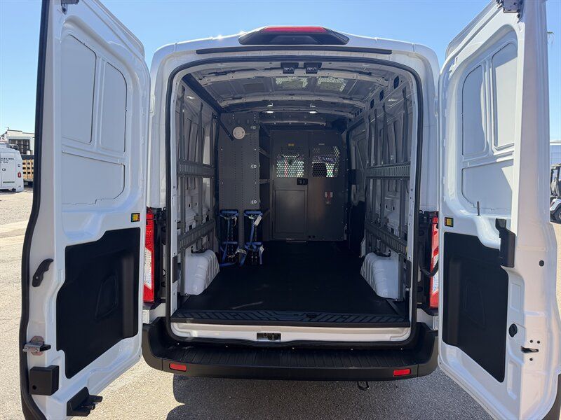 Used 2023 Ford E-Transit Medium Roof RWD image 10