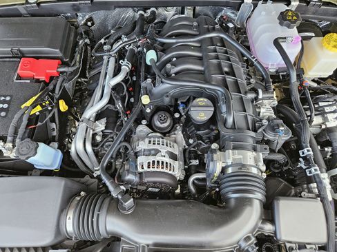 New 2026 Jeep Gladiator Sport AWD/4WD image 27