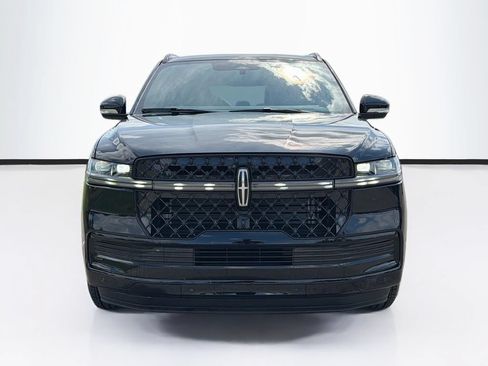 New 2027 Lincoln Navigator Reserve w/ Jet Appearance Package AWD/4WD image 2